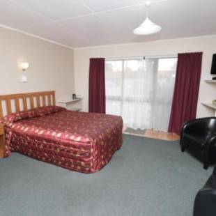 Фотографии мотеля 
            Commodore Motor Lodge
