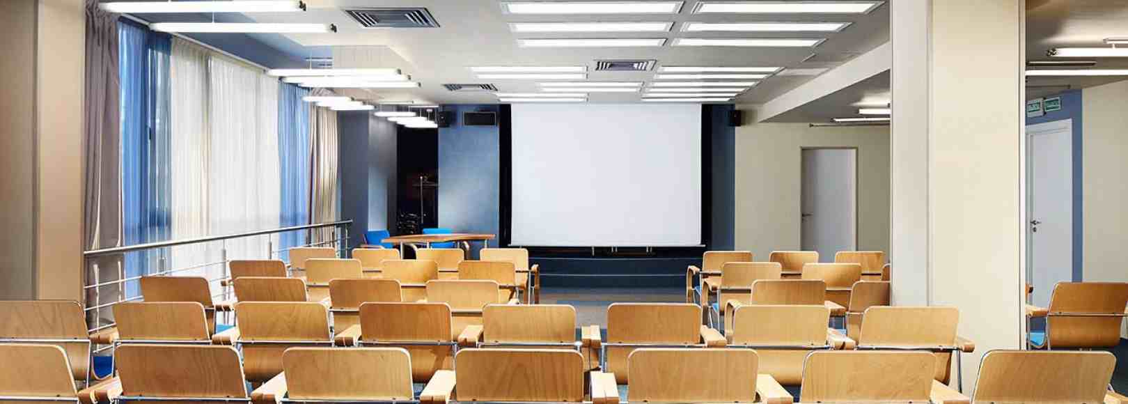 Фотография конференц-зала Конференц-зал на 70 мест (2-й этаж, корпус 1)