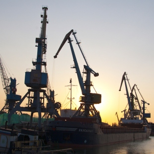 Фотография транспортного узла Морской порт Ейск 