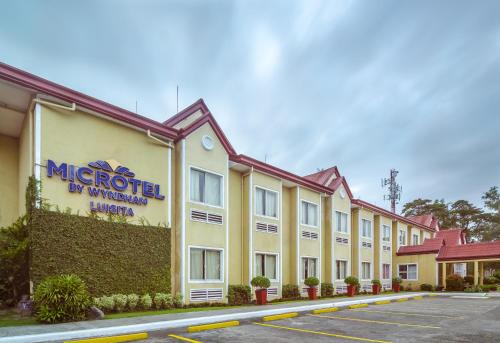 Фотография гостиницы Microtel by Wyndham Tarlac