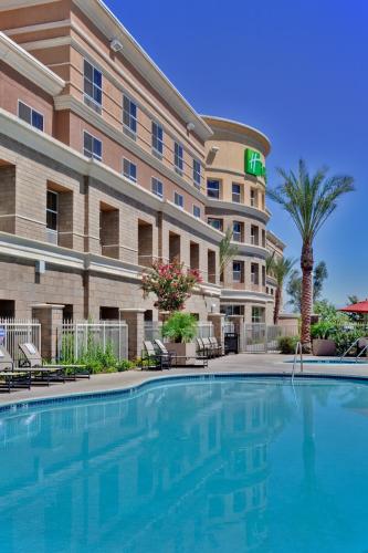 Фотография гостиницы Holiday Inn Ontario Airport - California, an IHG Hotel