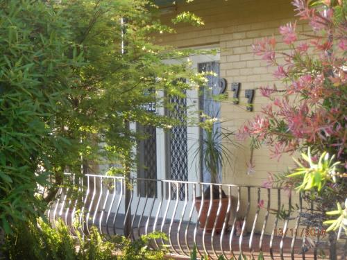 Фотография мотеля Flying Spur Motel