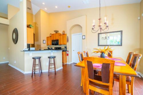 Фотография гостевого дома T852BD- Sunshine Delight (S)