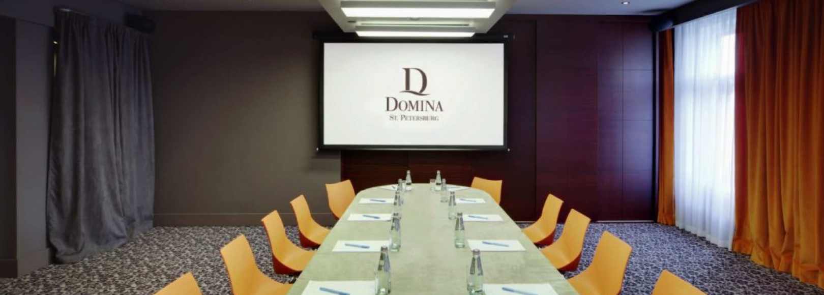 Фотография конференц-зала Atelier99