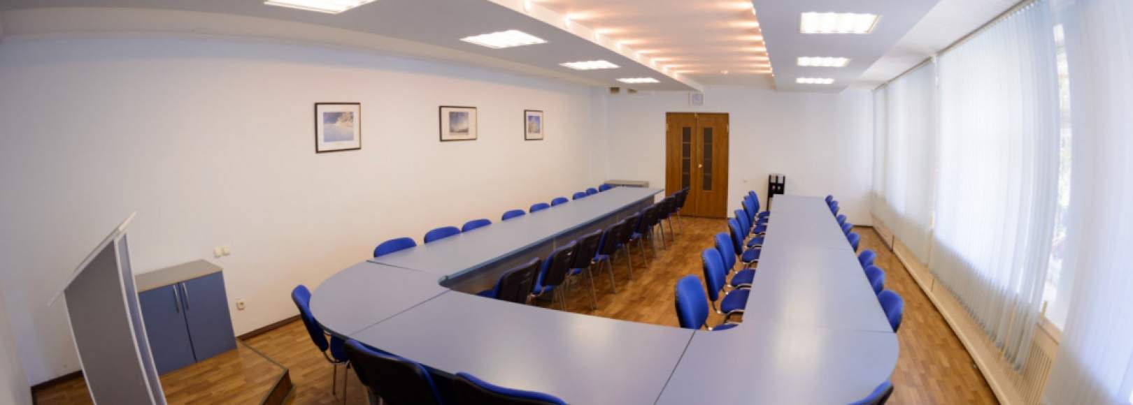 Фотография конференц-зала Конференц-зал на 40 мест