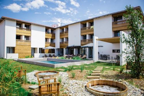 Фотография гостиницы Hotel Restaurant Santiago