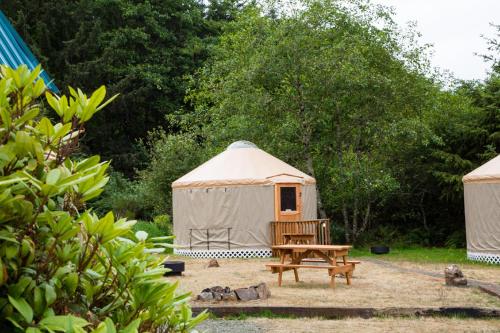 Фотография базы отдыха Long beach Camping Resort Yurt 8