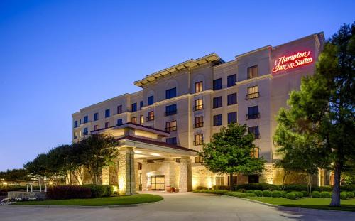 Фотография гостиницы Hampton Inn & Suites Legacy Park-Frisco