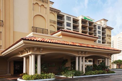 Фотография гостиницы Holiday Inn Hotel & Suites Clearwater Beach, an IHG Hotel
