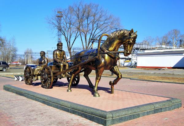 Фотография памятника Памятник Первым переселенцам