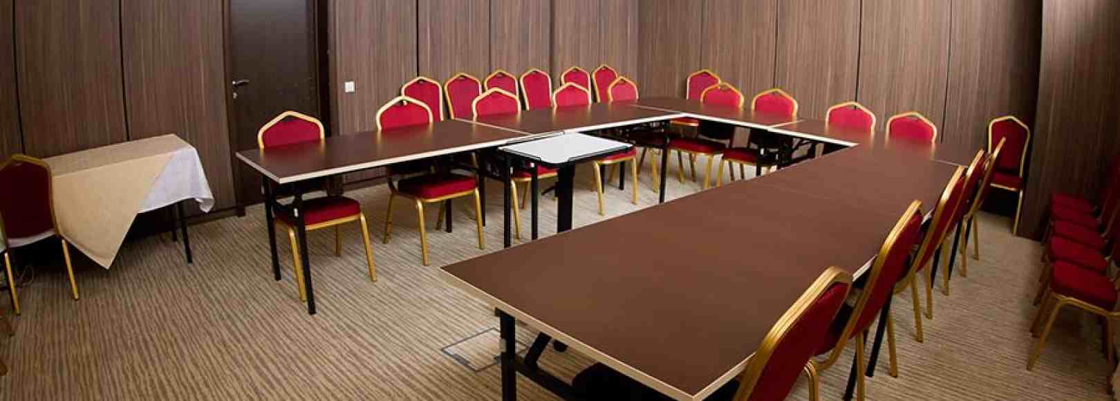 Фотография комнаты для переговоров Яхонты №2