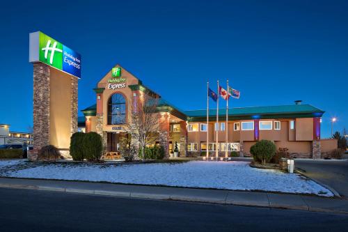 Фотография гостиницы Holiday Inn Express Red Deer, an IHG Hotel