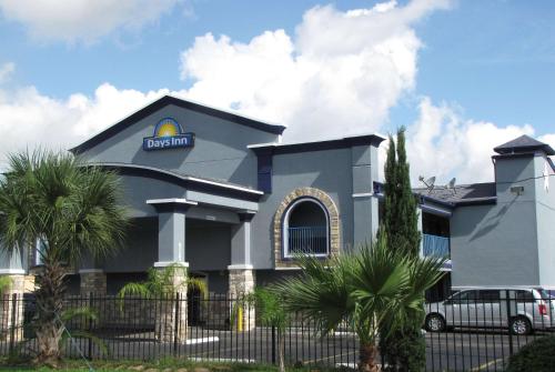 Фотография гостиницы Days Inn by Wyndham Houston East