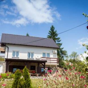 Фотографии гостевого дома 
            Peter's Pine Cottage