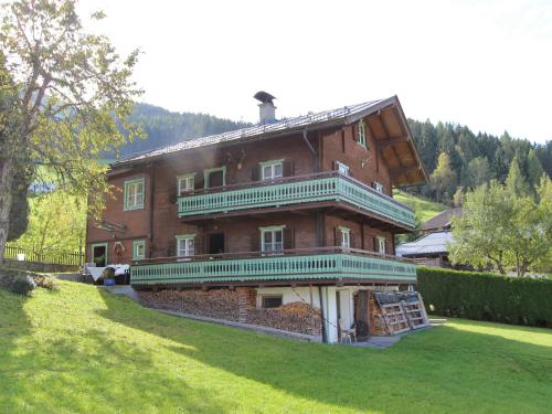 Фотография гостевого дома Cozy Chalet in Bramberg am Wildkogel with Sauna