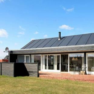 Фотографии гостевого дома
One-Bedroom Holiday home in Ærøskøbing 4