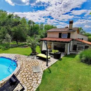 Фотографии гостевого дома
Holiday House VUKI