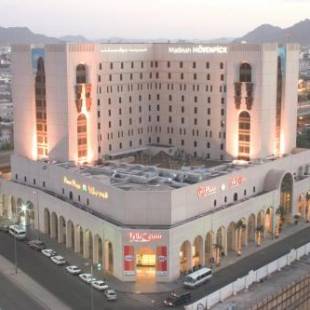 Фотографии гостиницы 
            Madinah Mövenpick Hotel