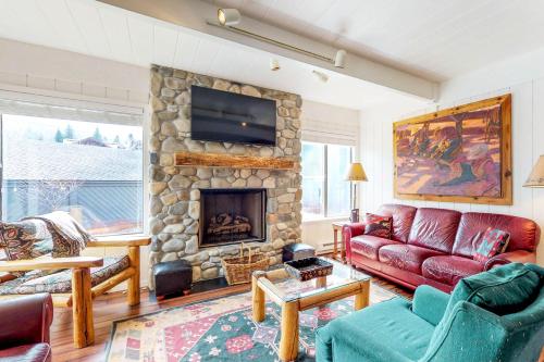 Фотография гостевого дома Sun Valley Resort New Villager