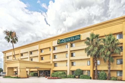 Фотография гостиницы La Quinta by Wyndham Houston Baytown East