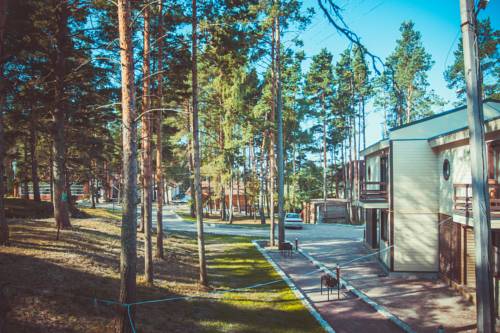 Фотографии базы отдыха 
            Окуневая