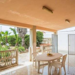 Фотографии гостевого дома
2 bedrooms house with enclosed garden and wifi at Santa Maria del Focallo