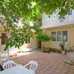 Фотография гостевого дома ЭдиРоз на Крымской