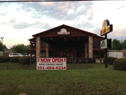 Фотография мотеля Log Cabin Inn