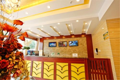Фотография гостиницы GreenTree Inn Guangxi Yulin Jincheng Commercial Building Shell Hotel