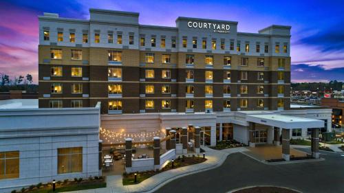 Фотография гостиницы Courtyard by Marriott Raleigh Cary/Parkside Town Commons