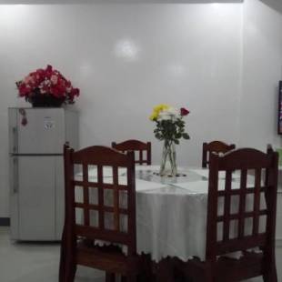 Фотография гостевого дома Diodeth's Holiday Apartment