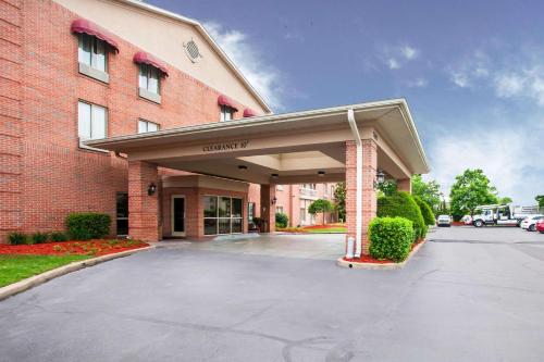 Фотография гостиницы Quality Inn & Suites Germantown North