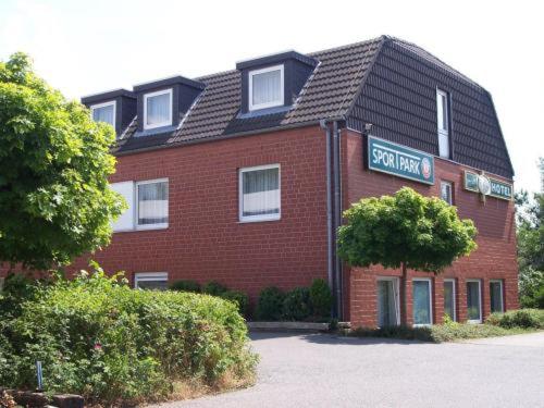 Фотография гостиницы Sportpark Hotel Isernhagen