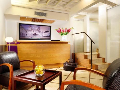 Фотография гостиницы Mario De' Fiori 37