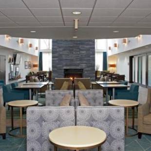 Фотографии гостиницы 
            Hampton Inn & Suites Lincolnshire