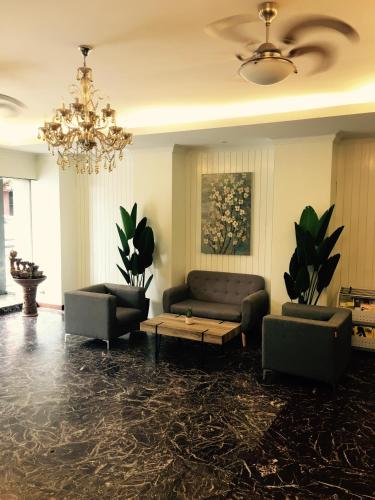 Фотография гостиницы D Eastern Hotel