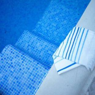 Фотографии апарт отеля
Ronda Center Apartments with Pool