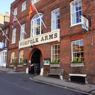 Фотографии гостиницы
Norfolk Arms Hotel