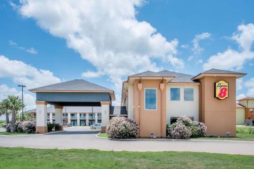 Фотографии мотеля 
            Super 8 by Wyndham Dilley TX