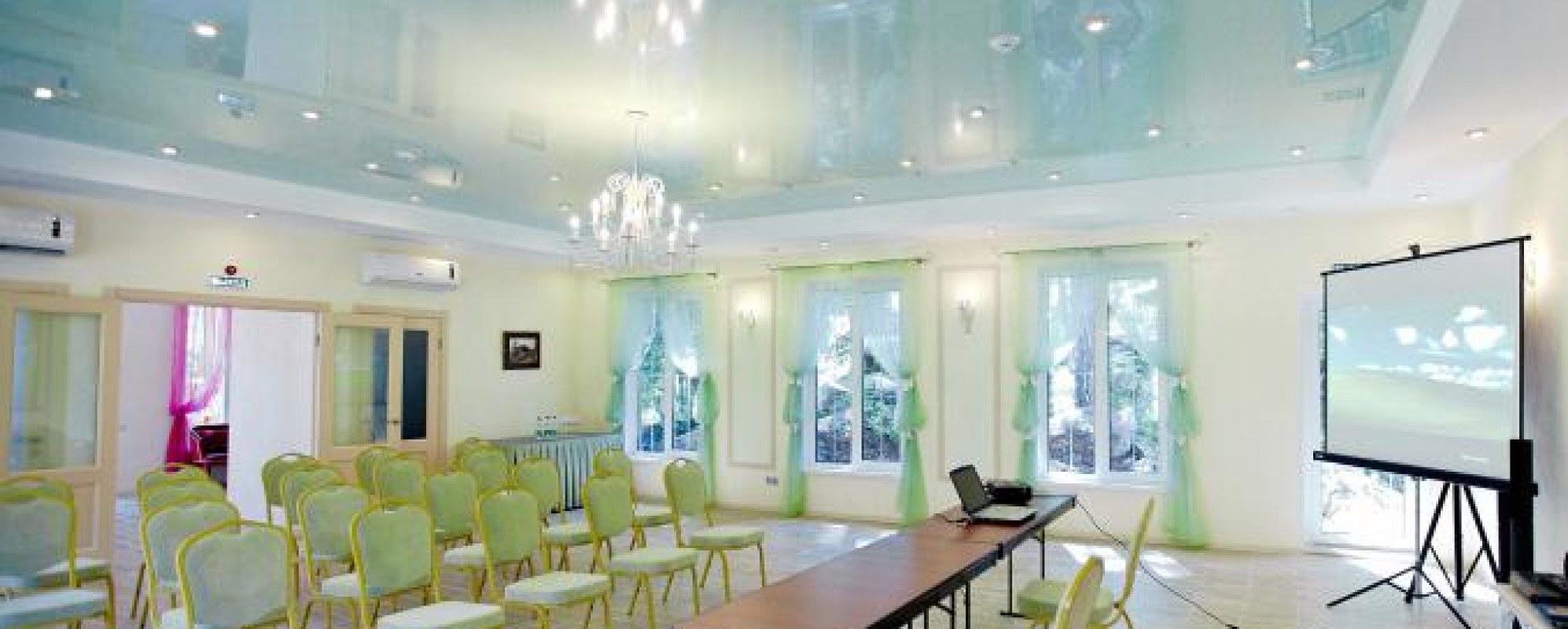 Фотографии конференц-зала ФонГрад