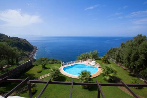 Фотография гостиницы CapoSperone Resort