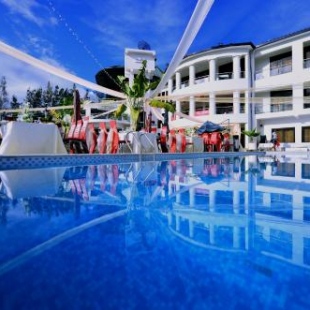 Фотография гостиницы The Manor Hotel