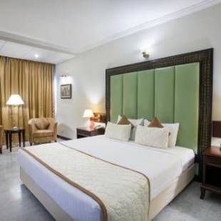 Фотография гостиницы Hotel Sarina