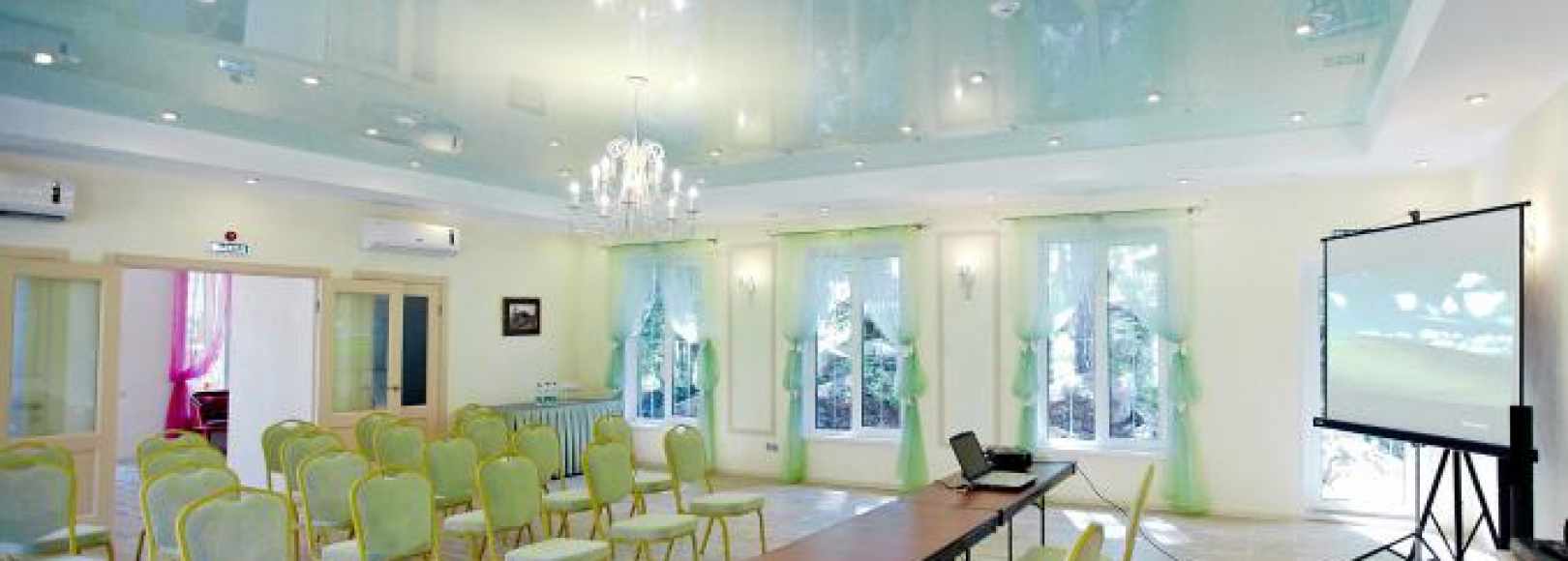 Фотография конференц-зала ФонГрад