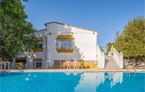 Фотографии гостевого дома
Seven-Bedroom Holiday Home in Tomares