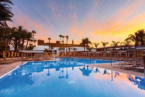 Фотография гостиницы Hotel Riu Palace Oasis