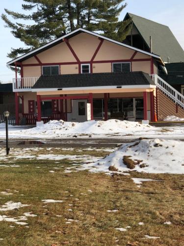 Фотография гостиницы Sun N Snow Hotel