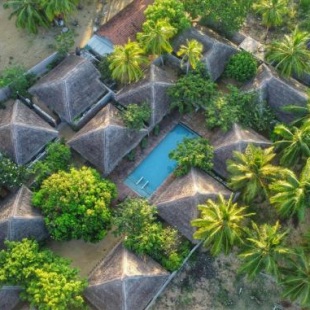 Фотография гостиницы Hiru Resort and Kite Surfing