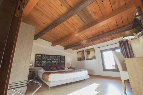 Фотография гостевого дома Atenea Luxury Suites