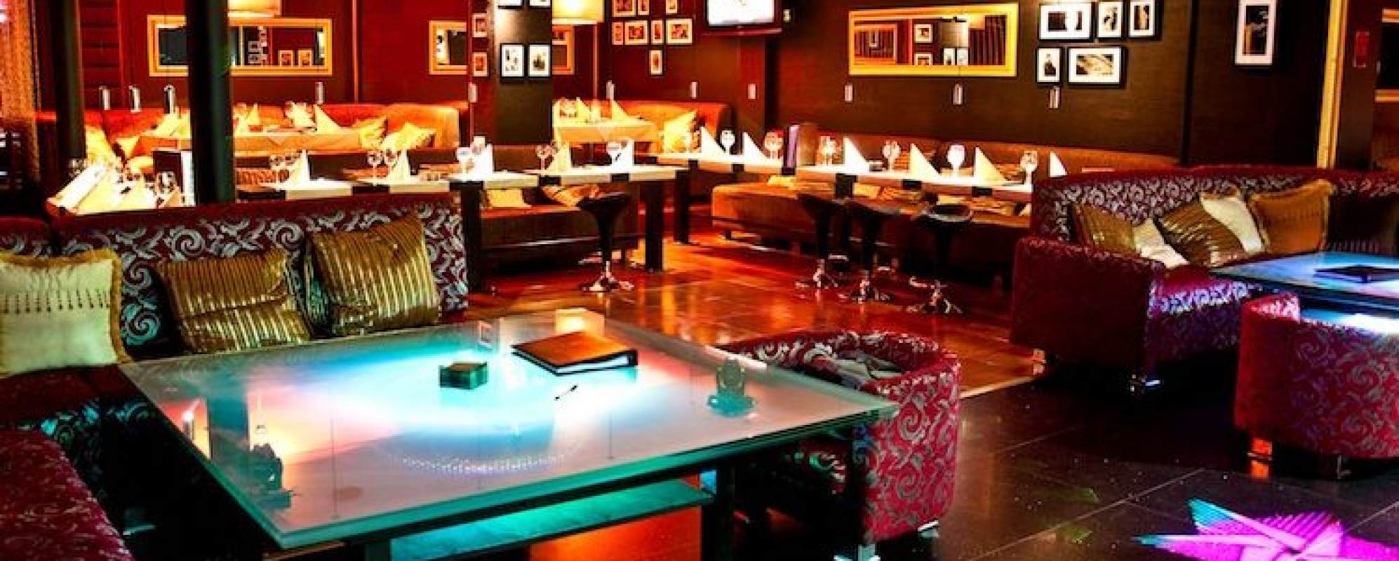 Фотографии ночного клуба 
            Жара